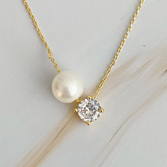 Single Pearl and Diamond Necklace – Simple Elegance